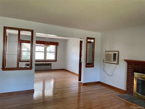 1st-26 Nassau Ave, Glen Cove, NY, 11542-3816 | Card Image