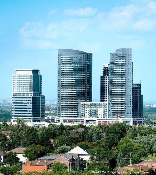 ph2-08-7161 Yonge St, Thornhill, ON, L3T0C8 | Card Image