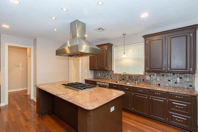 603 Oleander St, House other with 4 bedrooms, 3 bathrooms and 3 parking in Lake Jackson TX | Image 19