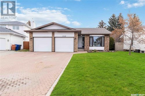 242 Anglin Pl, Saskatoon, SK, S7J5E9 | Card Image