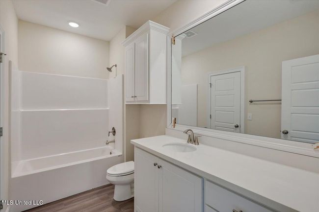 20-120 Southern Oak Way | Image 19
