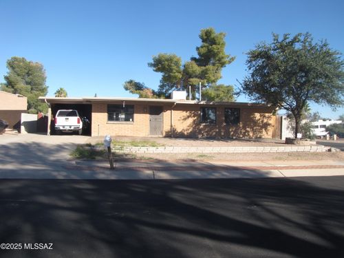 7841 E Longleaf Place, Tucson, AZ, 85730 | Card Image