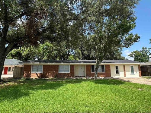 1604 Oaks Dr, Pasadena, TX, 77502-1810 | Card Image