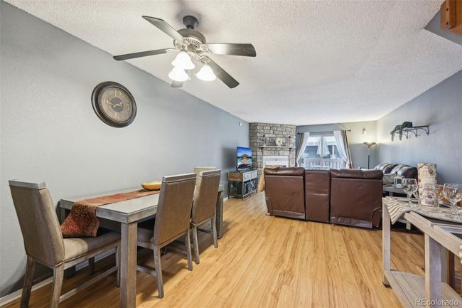 912 S Paris Ct, Townhouse with 2 bedrooms, 3 bathrooms and 2 parking in Aurora CO | Image 6