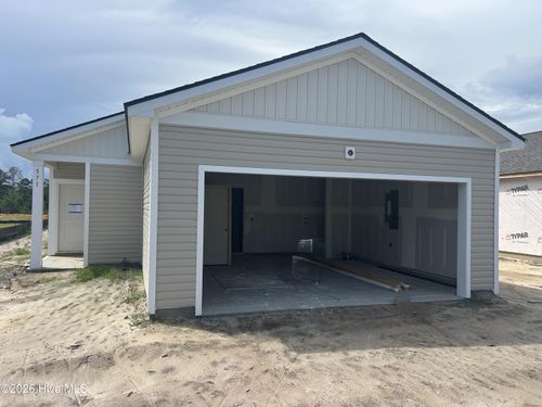 571 Coronado Ave, Leland, NC, 28451-2966 | Card Image