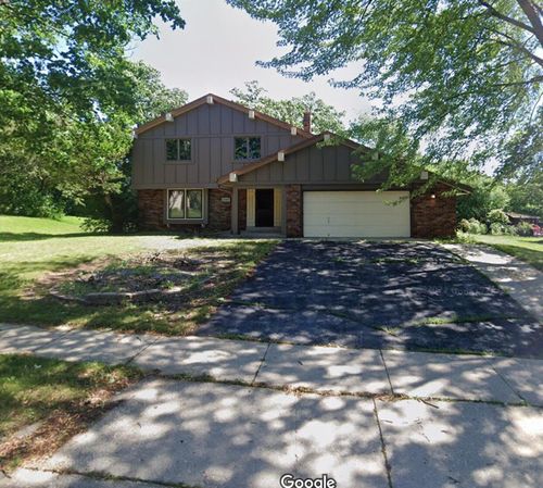 2409 Pendleton Pl, Waukesha, WI, 53188-5539 | Card Image