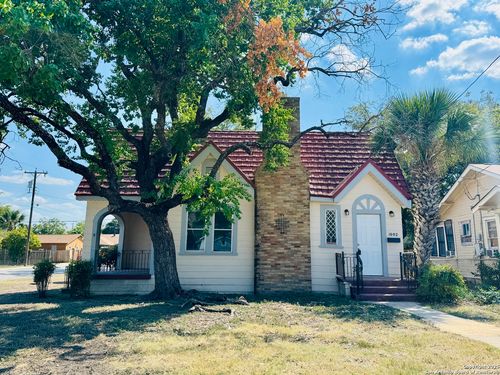 1602 W Craig Pl, San Antonio, TX, 78201-5429 | Card Image