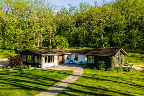 19382 County Hwy Nn, RICHLAND CENTER, WI, 53581-6541 | Card Image