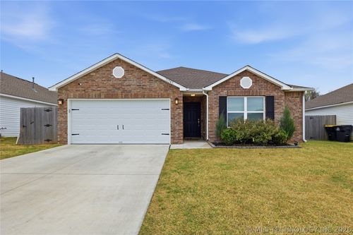 11543 S 277th East Ave, Coweta, OK, 74429-4301 | Card Image