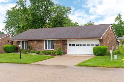 3079 Brixton Dr W, Springfield, OH, 45503-6641 | Card Image