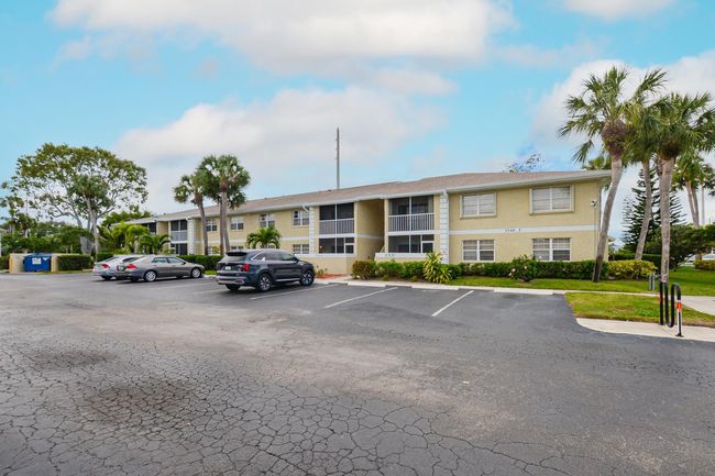 103 - 1540 Se Royal Green Cir, Condo with 2 bedrooms, 2 bathrooms and null parking in Port St. Lucie FL | Image 30