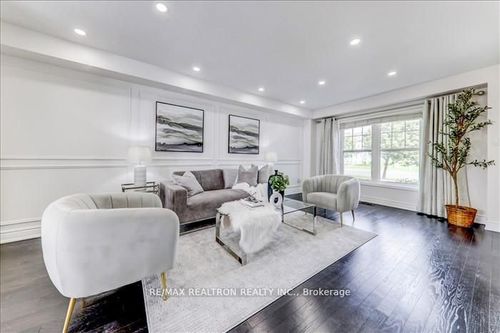 76 Gas Lamp Lane, Markham, ON, L6B0H7 | Card Image