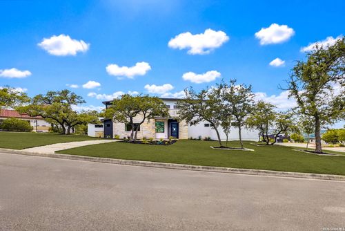 10009 Basilone Rdg, San Antonio, TX, 78255-4405 | Card Image