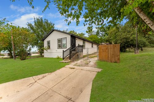 928 Hedges St, San Antonio, TX, 78203-2125 | Card Image
