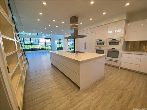 3238 Pawaina St, Honolulu, HI, 96822-1372 | Card Image