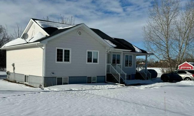 55 Bousfield Avenue, House other with 3 bedrooms, 3 bathrooms and 6 parking in Mclennan AB | Image 26