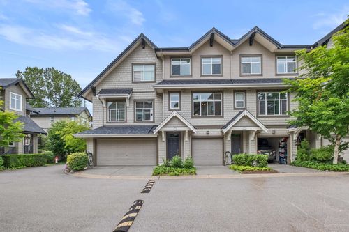 713 Premier St, North Vancouver, BC, V7J0A5 | Card Image