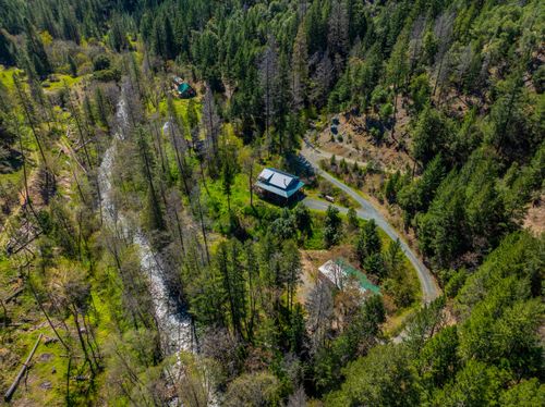 8916 Reading Creek Rd, Douglas City, CA, 96024 | Card Image