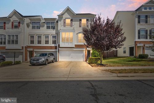 8112 Levity Pl, MANASSAS, VA, 20111-5227 | Card Image