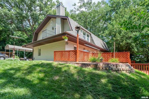 1102 N Randy Dr, East Peoria, IL, 61611-9556 | Card Image