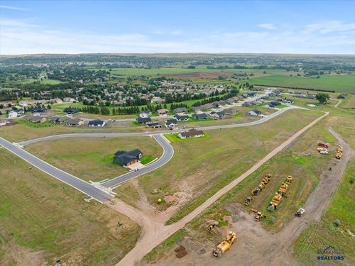 lot-12-block-18-3317 Titleist Dr, Rapid City, SD, 57703-7095 | Card Image