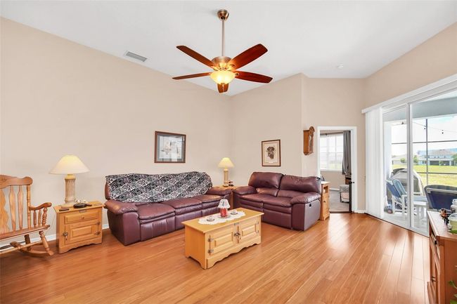 427 Calabay Parc Blvd, House other with 4 bedrooms, 3 bathrooms and null parking in DAVENPORT FL | Image 8