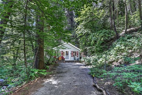 501 Dogwood Dr, Lake Arrowhead, CA, 92352 | Card Image