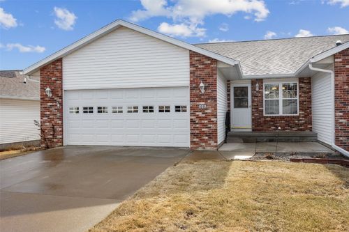 3315 Sunburst Avenue, Marion, IA, 52302 | Card Image