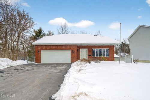 1005 New Scotland Road, Albany, NY, 12208 | Card Image