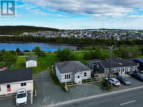 1589 Topsail Rd, Home with 4 bedrooms, 2 bathrooms and null parking in Paradise NL | Card Image