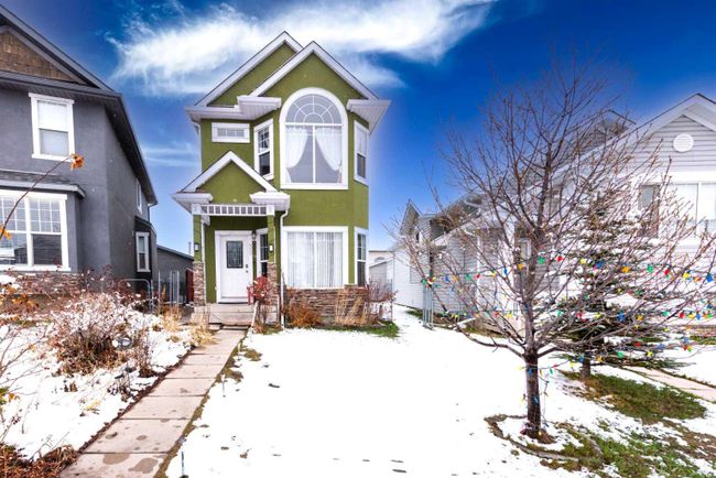 39 Taravista Mews Ne, Home with 4 bedrooms, 2 bathrooms and 4 parking in Calgary AB | Image 1