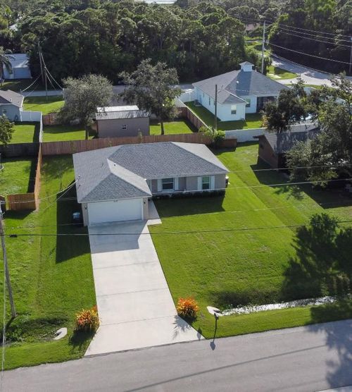 6106 Bamboo Dr, Fort Pierce, FL, 34982-3777 | Card Image
