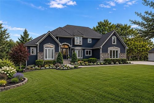 14105 Belinder St, Leawood, KS, 66224-4555 | Card Image