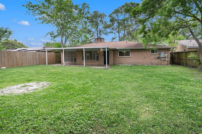 17014 Forest Bend Ave, House other with 3 bedrooms, 2 bathrooms and 2 parking in Friendswood TX | Image 18