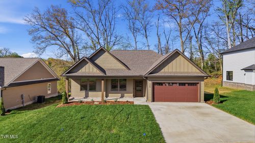 329 Ty'S Place, Kingsport, TN, 37663 | Card Image