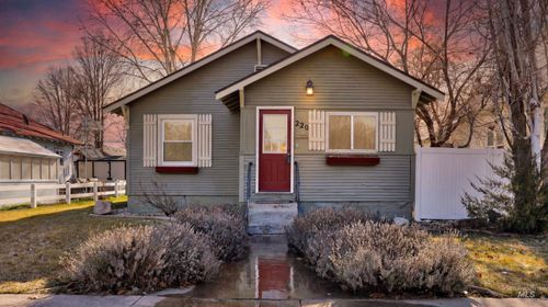 220 17th Ave S, Nampa, ID, 83651-4354 | Card Image