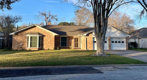 3603 Glenmeadow Dr, Rosenberg, TX, 77471-4753 | Card Image