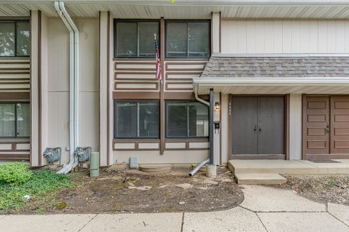 5508 Court P, Hanover Park, IL, 60133-5441 | Card Image