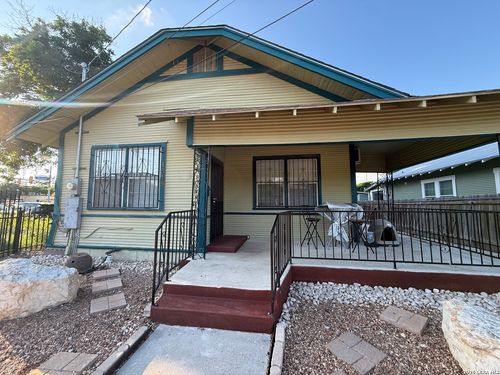 1615 Nolan St, San Antonio, TX, 78202-2444 | Card Image