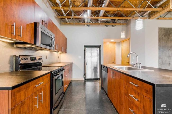 100 Silo Pl, Condo with 3 bedrooms, 3 bathrooms and null parking in Manhattan KS | Image 9