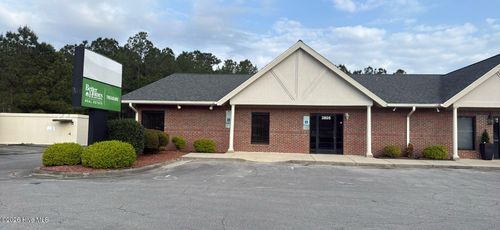 3805 Henderson Dr, Jacksonville, NC, 28546-5228 | Card Image