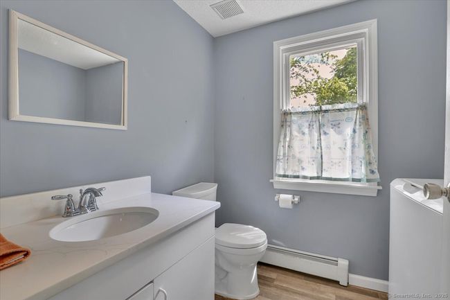 73 Foster St, Home with 6 bedrooms, 4 bathrooms and 6 parking in Manchester CT | Image 15