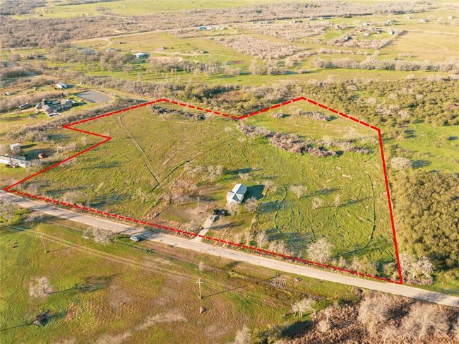2095 Bridal Path Rd, House other with 1 bedrooms, 1 bathrooms and 100 parking in Luling TX | Image 13