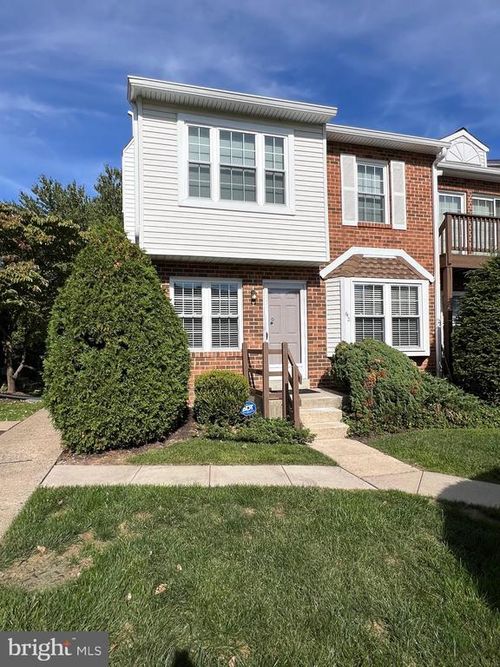 56a-612 Glen Ln, NORRISTOWN, PA, 19403-2986 | Card Image