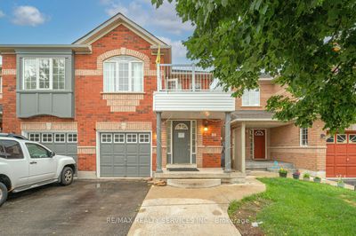 80 Winners Cir, Home with 3 bedrooms, 4 bathrooms and 5 parking in Brampton ON | Image 1