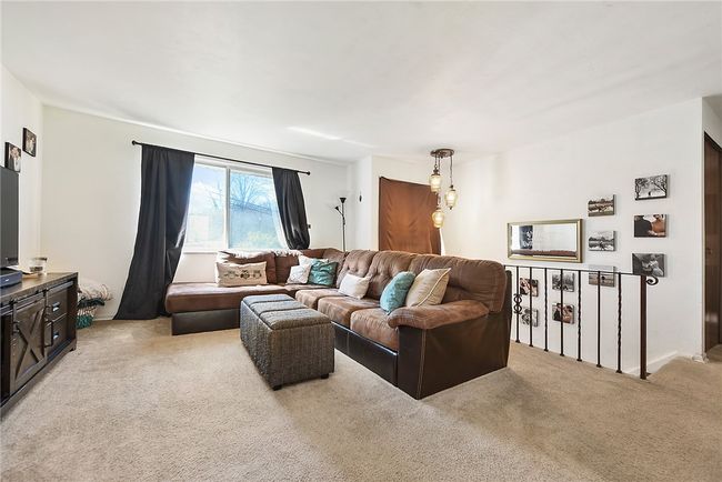 926 Cedarwood Dr, House other with 3 bedrooms, 2 bathrooms and 2 parking in Pittsburgh PA | Image 6