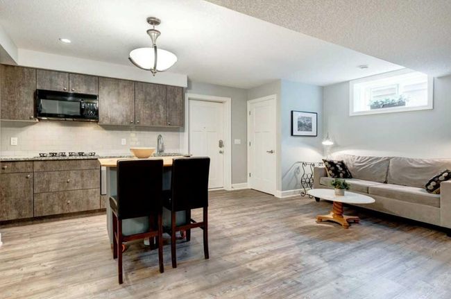 930 9 St, House other with 8 bedrooms, 7 bathrooms and 4 parking in Canmore AB | Image 41