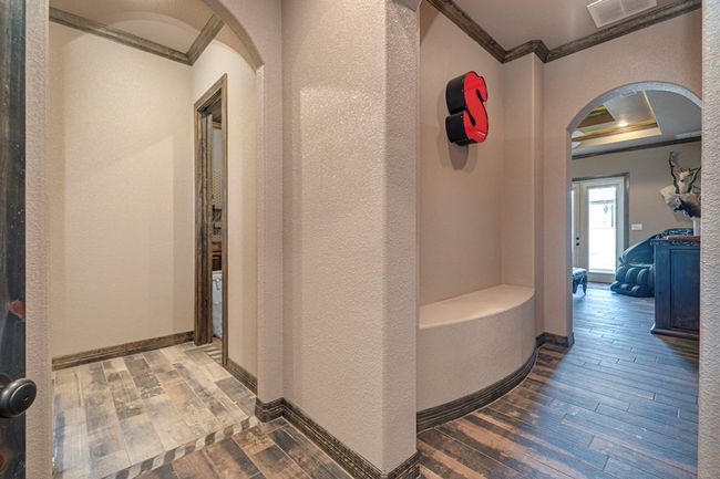 7113 E County Road 114, House other with 4 bedrooms, 4 bathrooms and 3 parking in Midland TX | Image 9