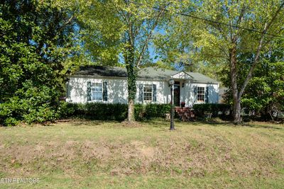 702 Meadowview Drive, House other with 4 bedrooms, 3 bathrooms and null parking in Harriman TN | Image 2