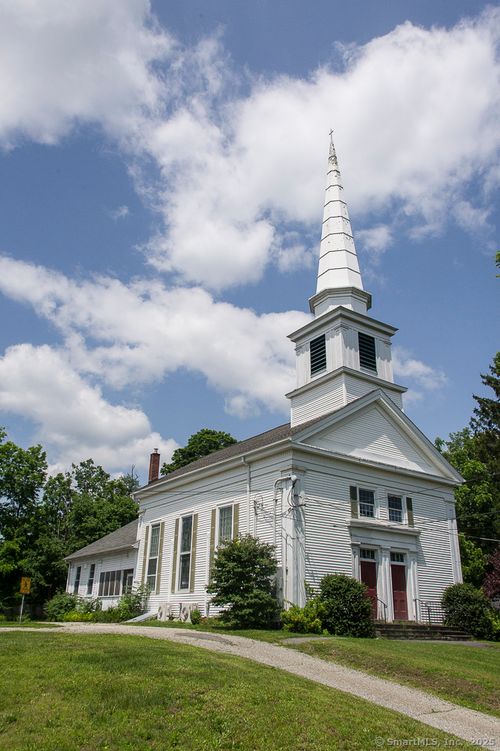 685 Kent Rd, Gaylordsville, CT, 06755-1309 | Card Image